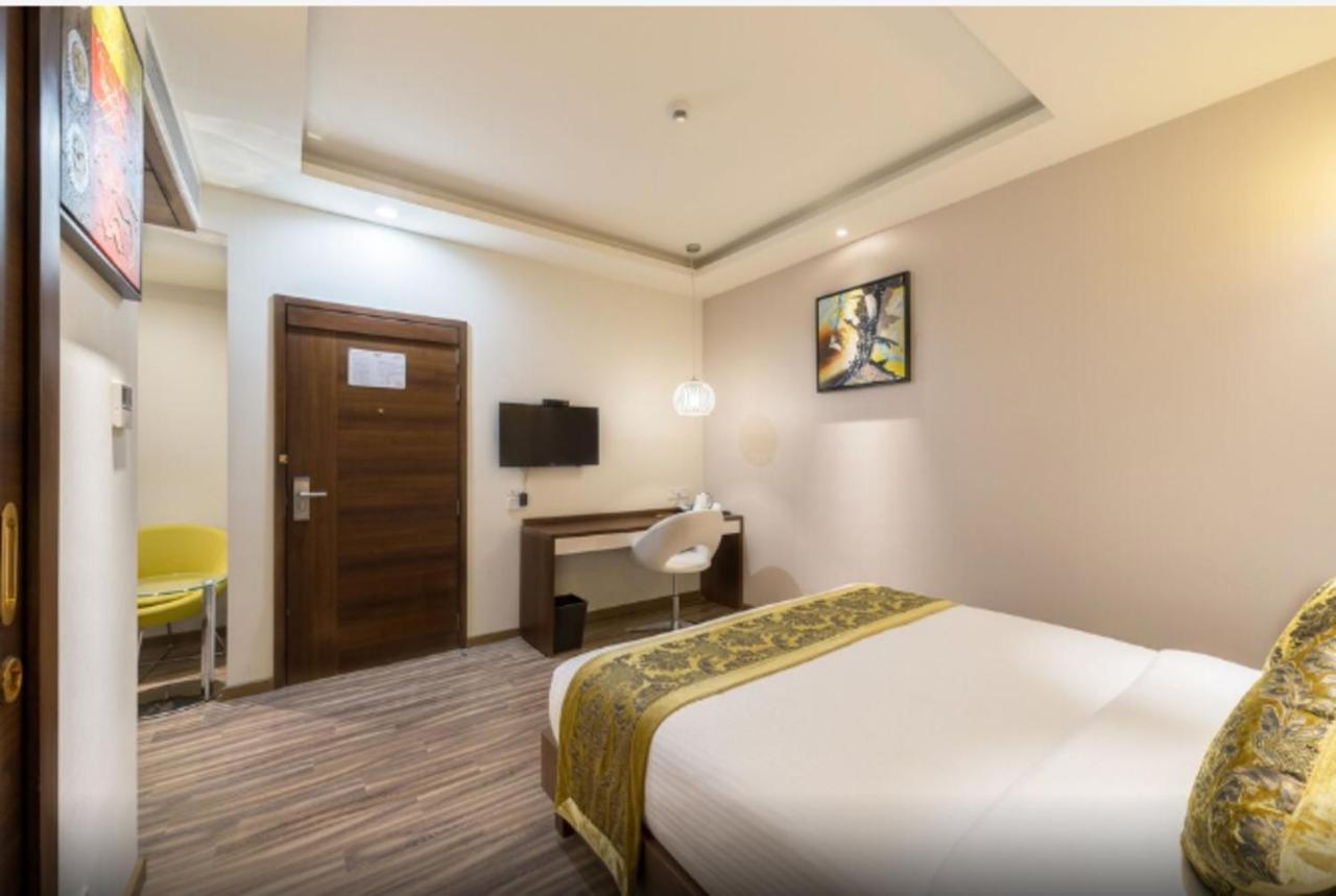 Jagadish Brigade Hotel บังกาลอร์ ภายนอก รูปภาพ