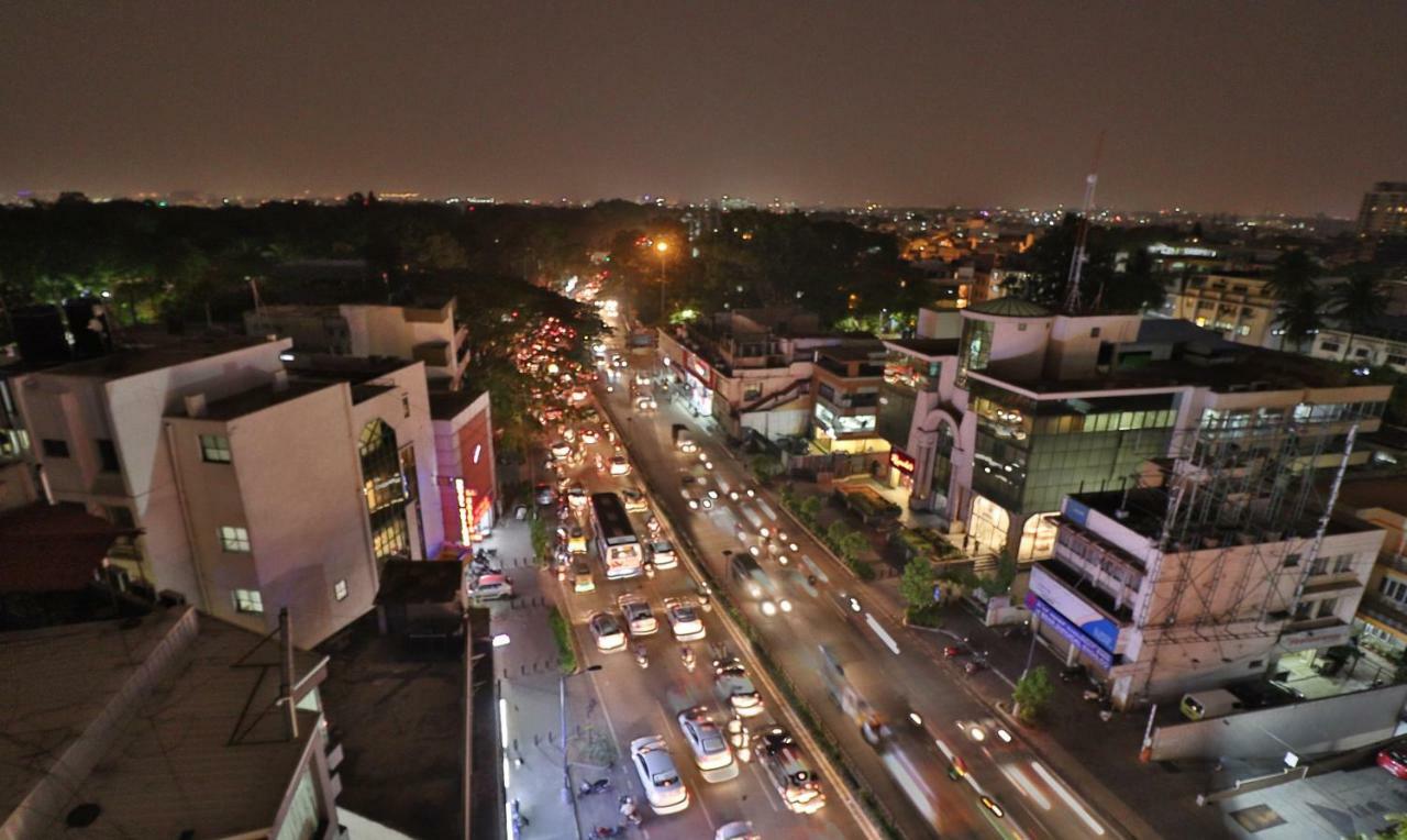 Jagadish Brigade Hotel บังกาลอร์ ภายนอก รูปภาพ